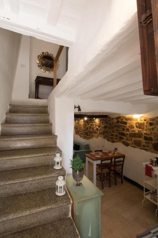 Casa Costa Delle Caserme Монталчино Екстериор снимка