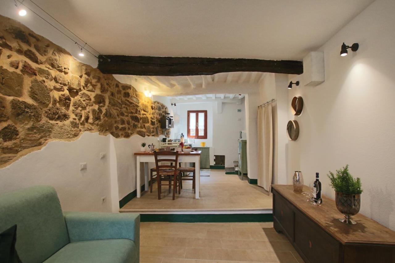 Casa Costa Delle Caserme Монталчино Екстериор снимка